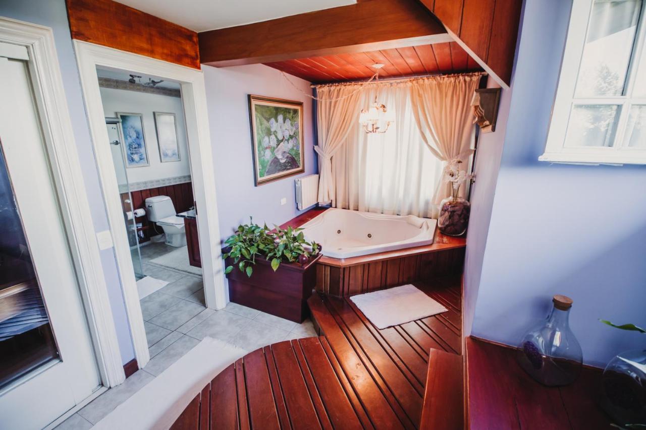 Suite Hot Tub