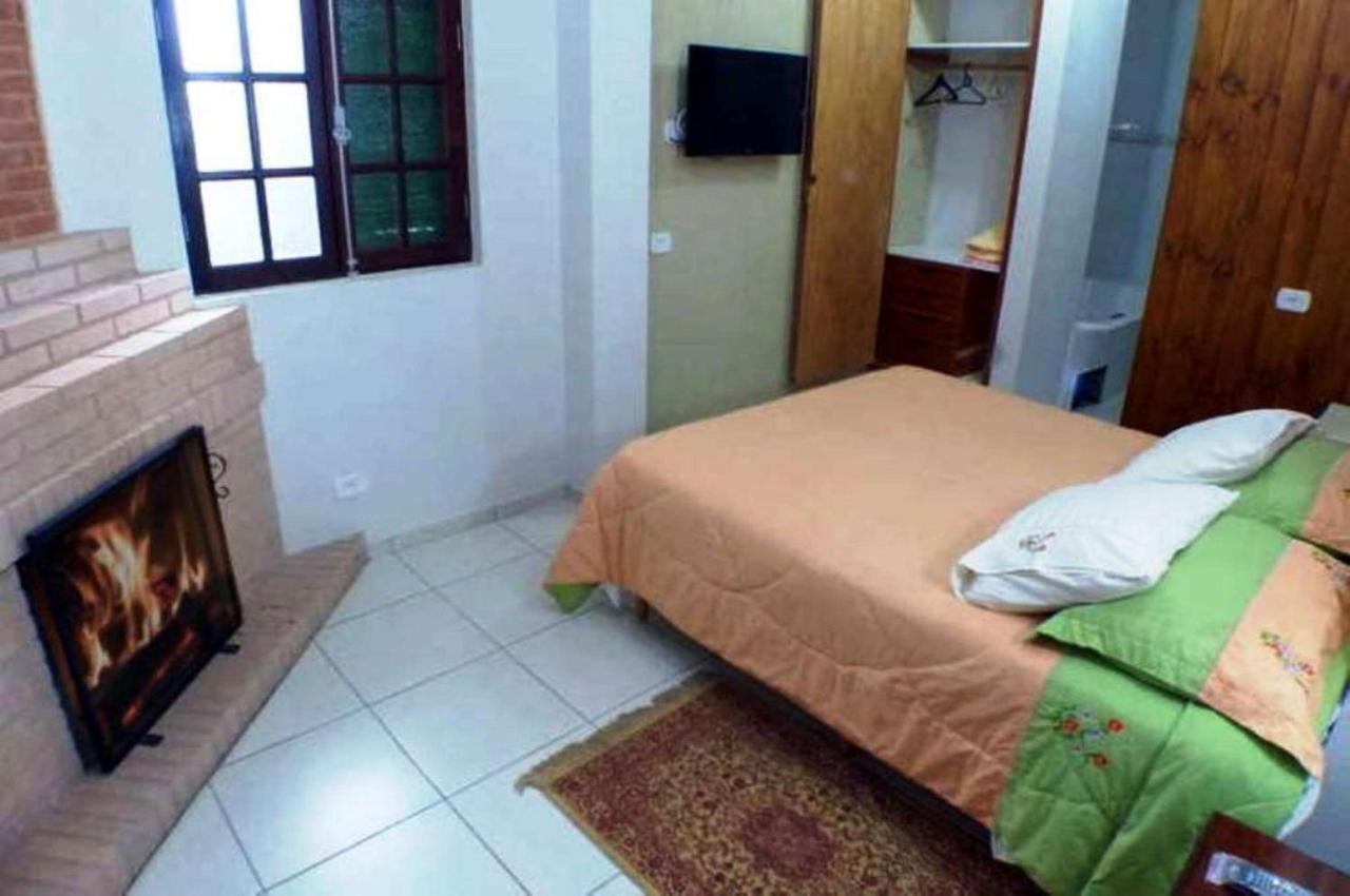 Double Room Spa Bath Fireplace,1589284893:JPEG