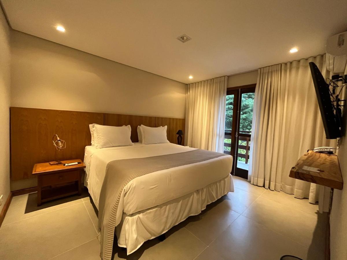 Deluxe Room,1366692134:JPEG