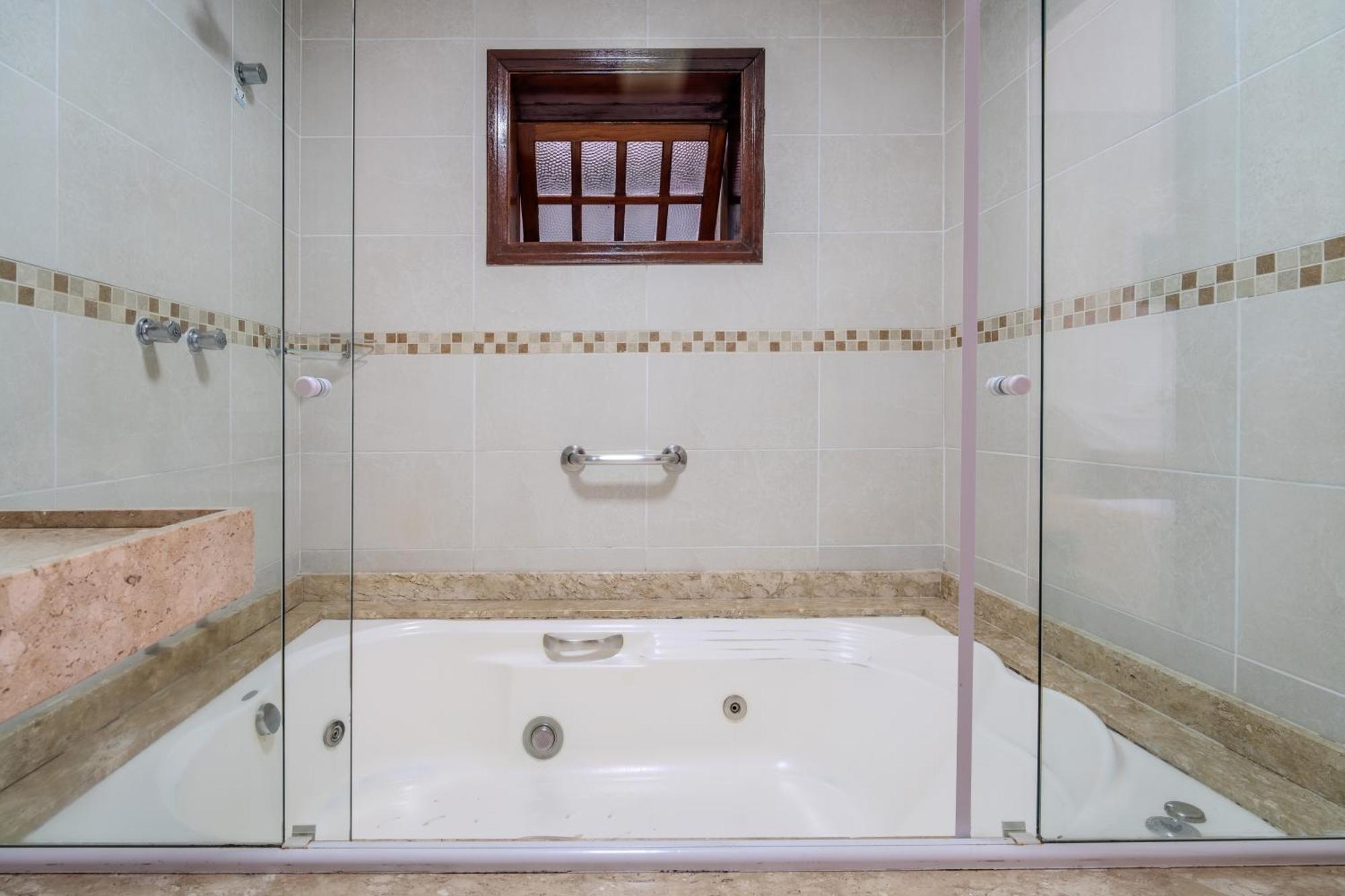 External Double Room Whirlpool,1765855404:JPEG