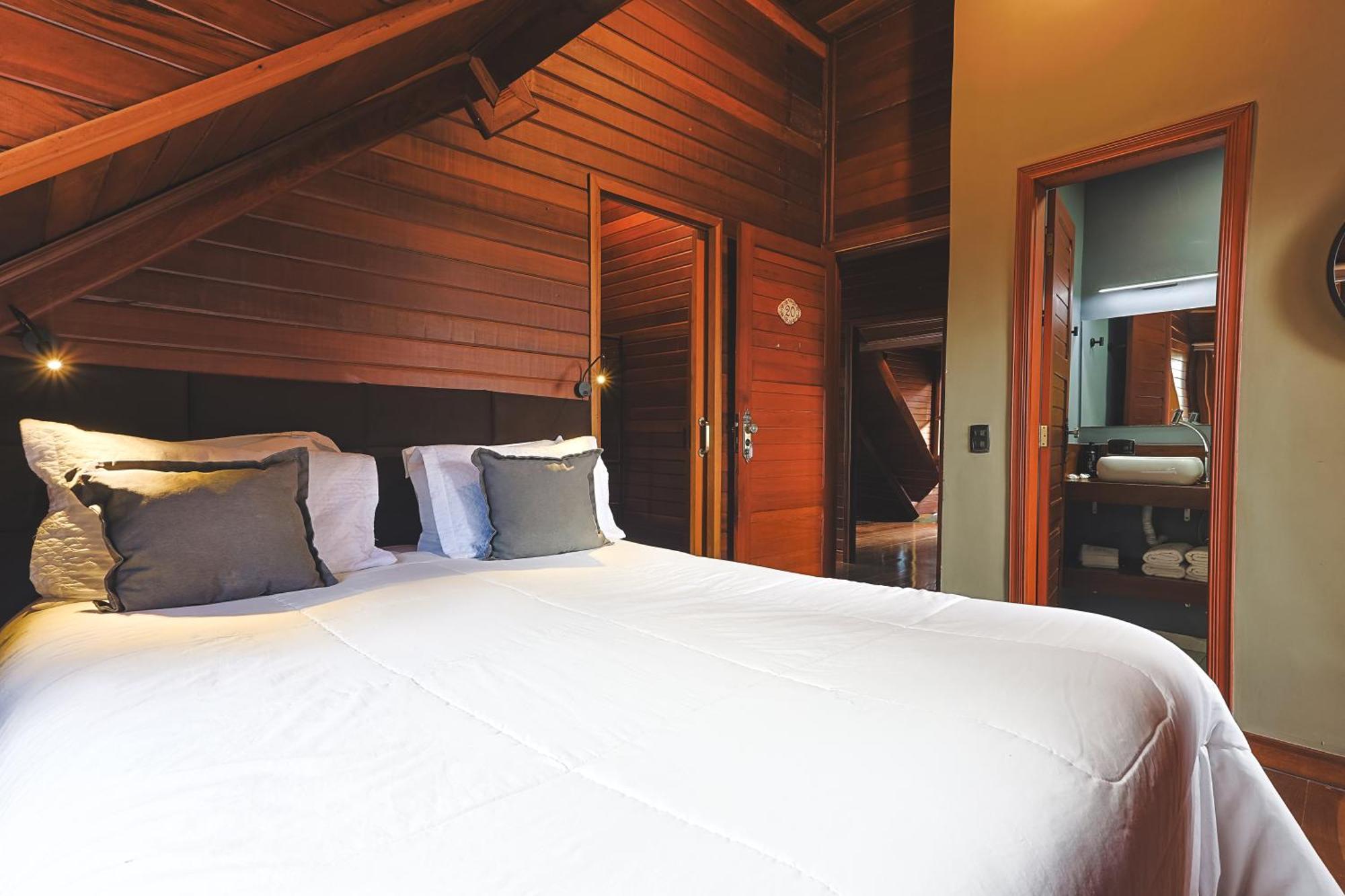 Superior Quadruple Room,1772396313:JPEG