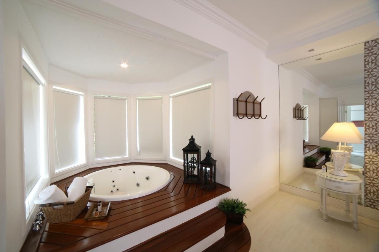 King Suite Spa Bath,1730042364:JPEG
