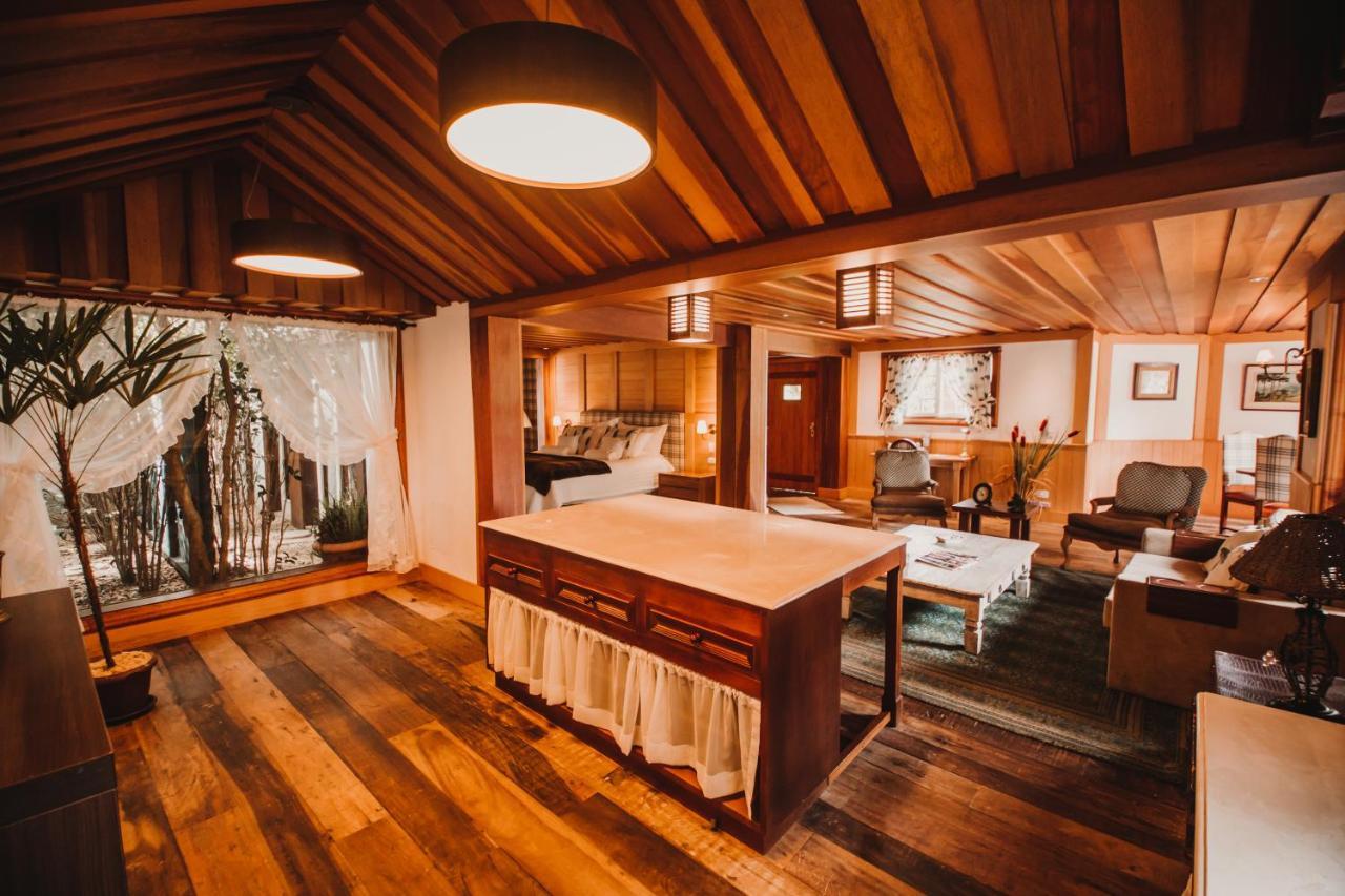 King Suite Spa Bath